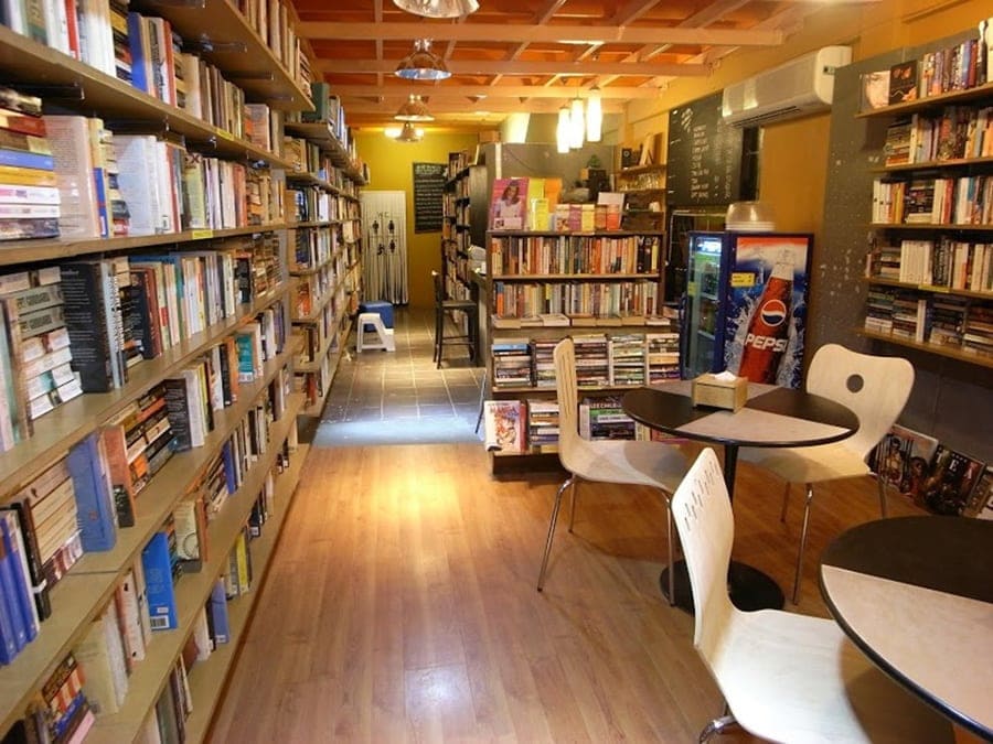 Toko Buku Yang Wajib Dikunjungi di Bangkok, Thailand